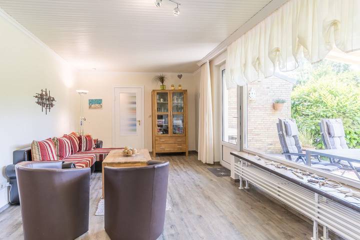 "Nordseetraum" - Bungalow für 4 Personen im Erlengrund in Hundestrand Büsum, Büsum