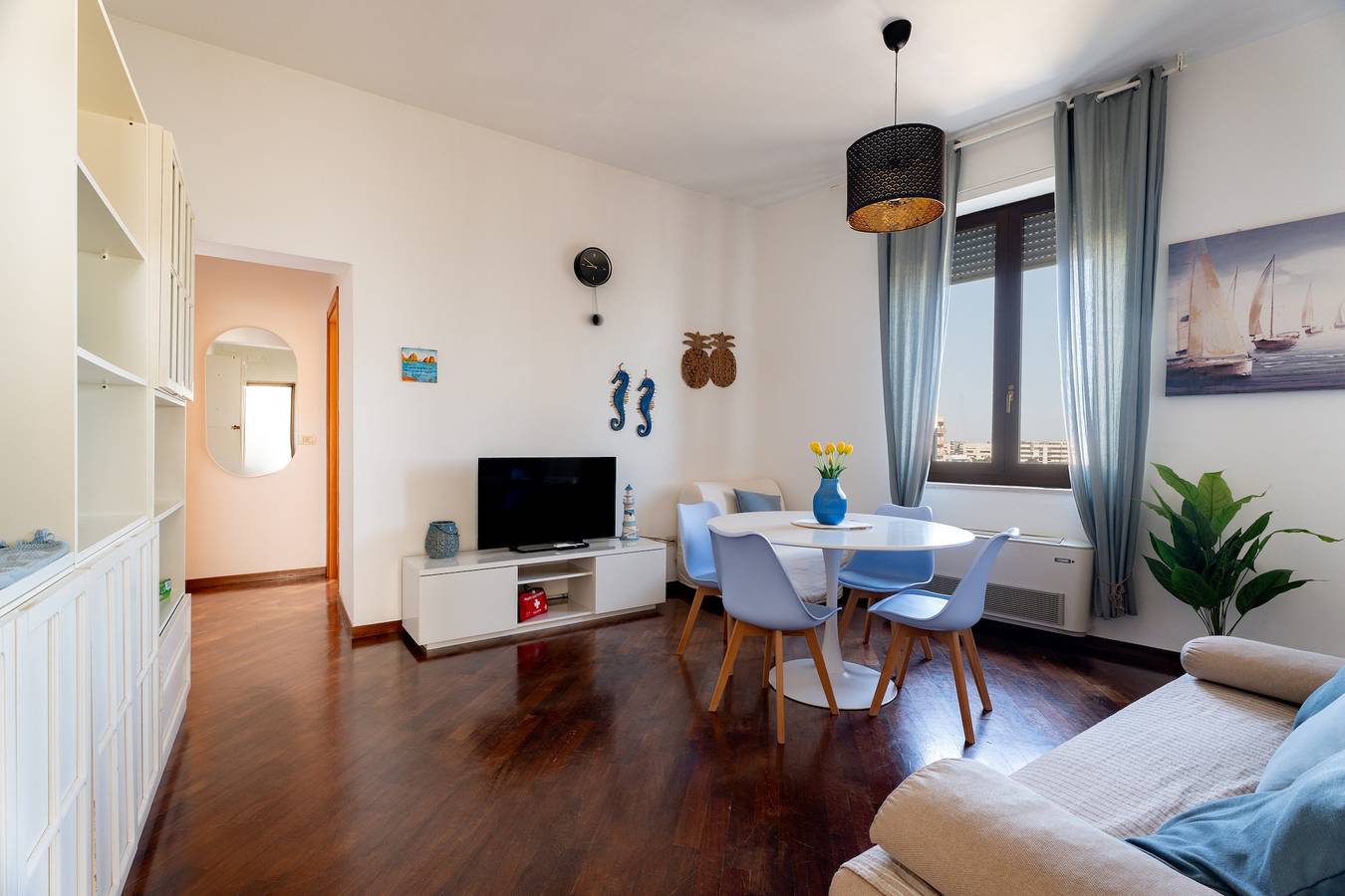 Entire apartment, Relax in riva in Monopoli, Bari Province