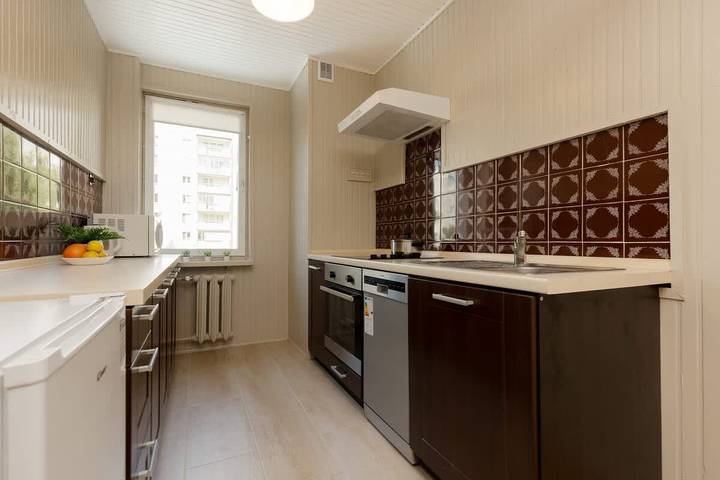 Entire apartment, Cozy Apartment with Balcony | 2 Bedrooms | Workspace. in Bemowo, Warsaw