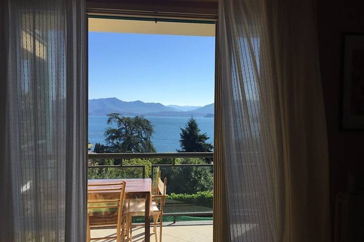 Appartamento per 5 persone, con balcone in Comune di Arona