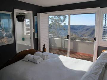 Holiday Home for 6 People in Wentworth Falls, Blue Mountains, Photo 2