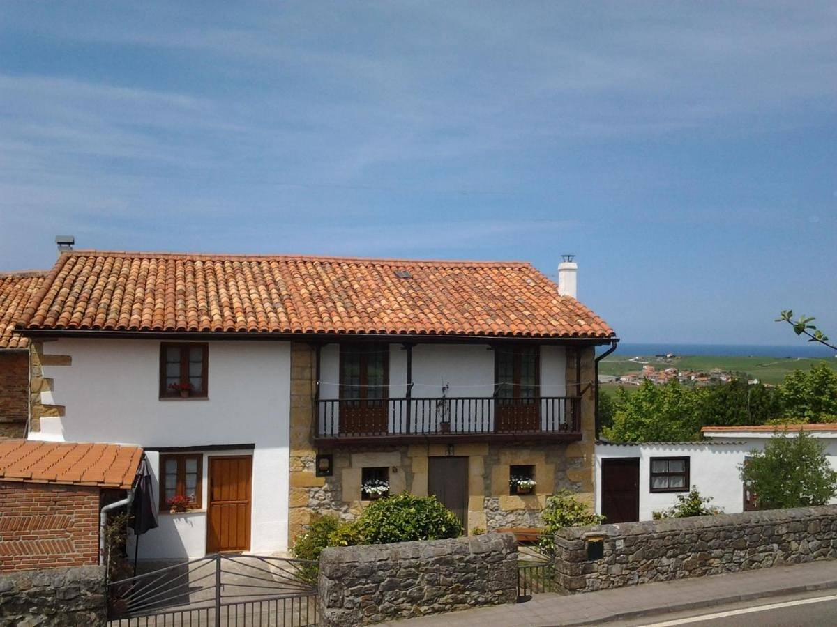 Double Room with Two Double Beds in Cóbreces, Alfoz de Lloredo