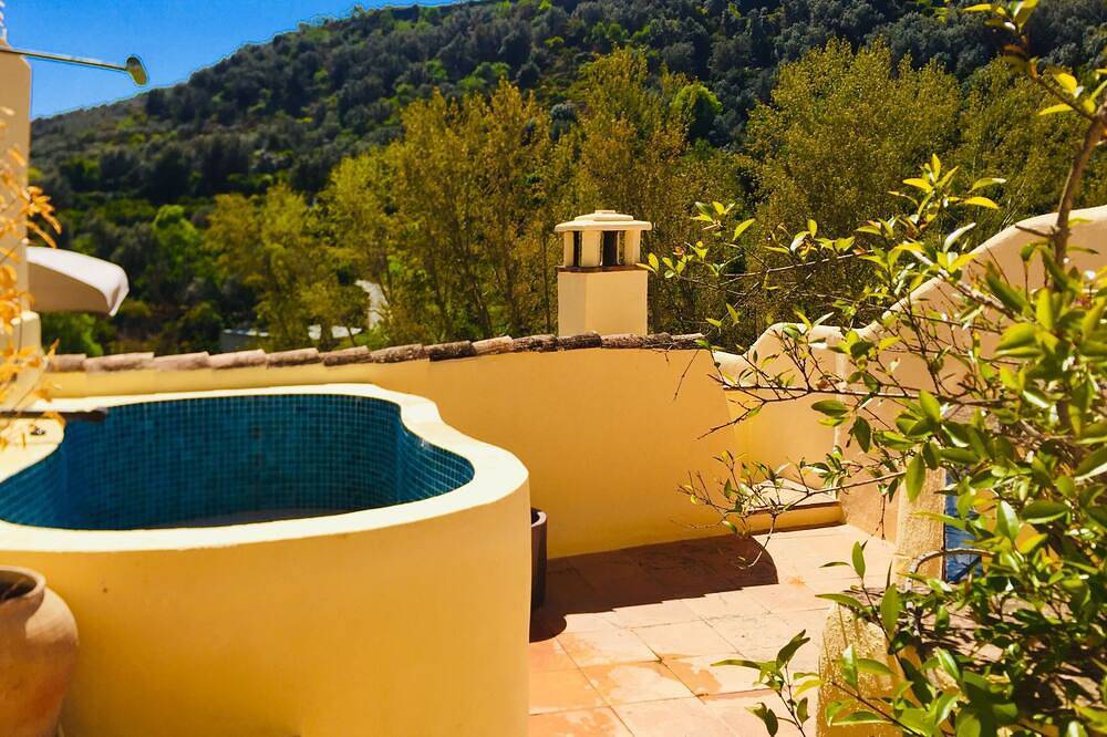 Casa morisca, piscina, wifi, vistas y terrazas - Valle de Lecrín, sur de Granada in Saleres (Granada), El Valle