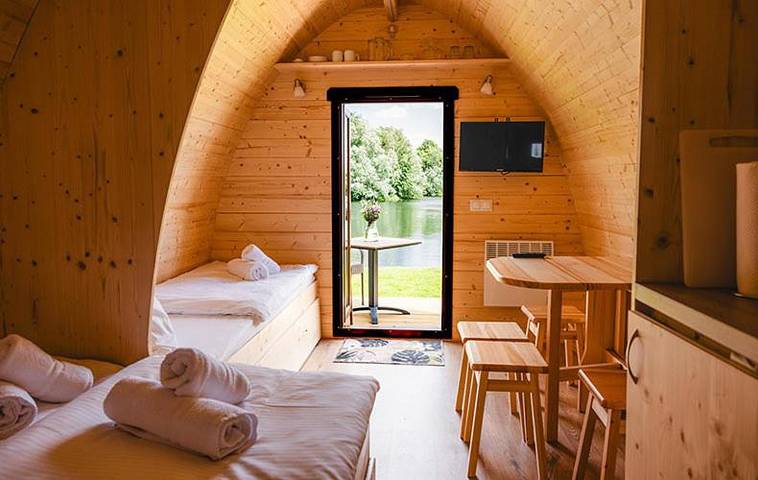 Ferienwohnung für 4 Personen, mit Terrasse und Garten sowie Seeblick in Schützenfest Hannover - 3