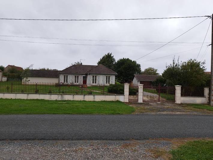 Location de vacances pour 6 personnes, avec Terrasse et Jardin dans Saint-Pierre-les-Étieux