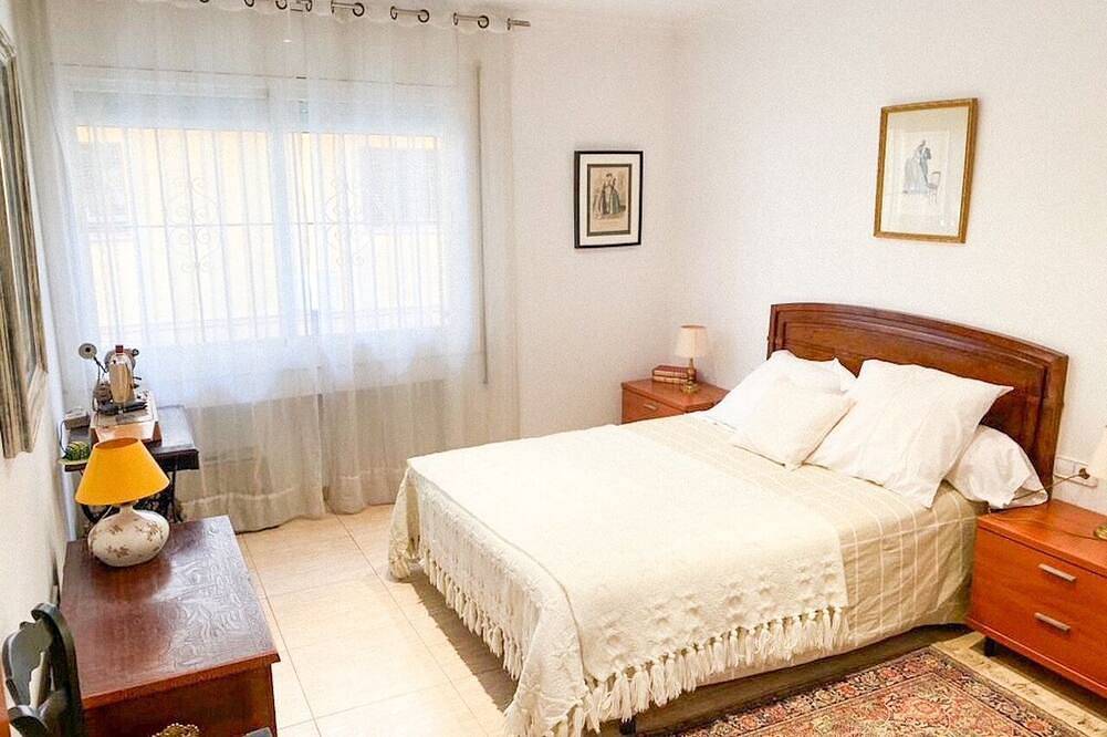 Entire apartment, Big & Cozy beach Canet de Mar in Canet de Mar, Costa del Maresme