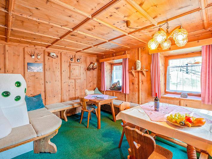 Ferienhaus für 25 Personen, mit Balkon und Sauna sowie Ausblick und Garten, mit Haustier im Ötztal - 3