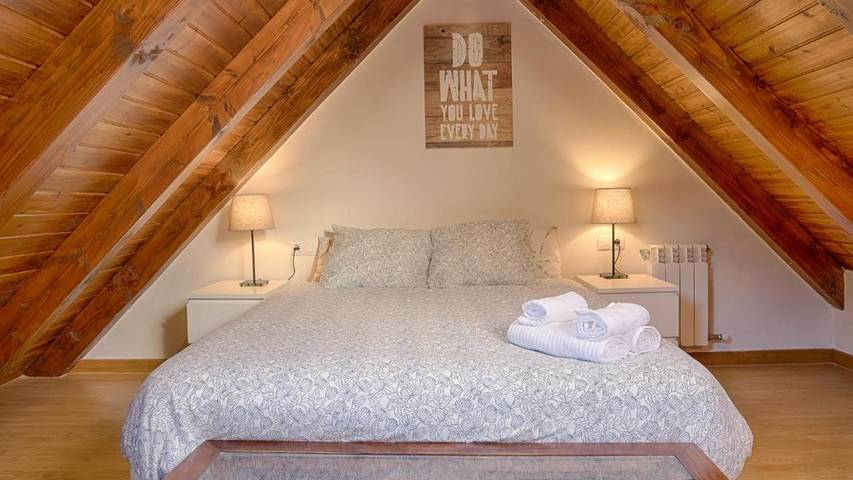 Vacation rental for 8 people, with view in Les