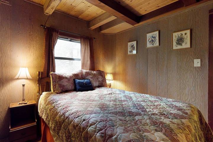 Vacation house for 8 people, with balcony, with pets in Shaver Lake