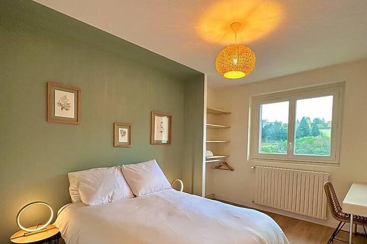 Appartement entier, Éclat de Vienne : T5 en Bord de Rivière - Secteur Limoges Chu in Isle (Limoges), Région de Limoges