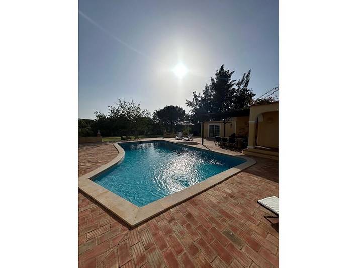Ferienhaus in Almancil mit Schwimmbecken in Almancil, Faro Distrikt