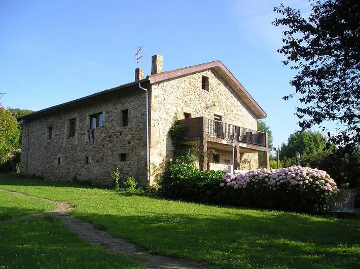 Casa de vacaciones para 19 personas, con jardín además de vistas y piscina, Familias con niños - 1