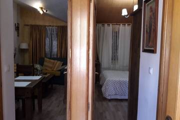 Gîte pour 2 personnes, avec jardin à Pinos Genil