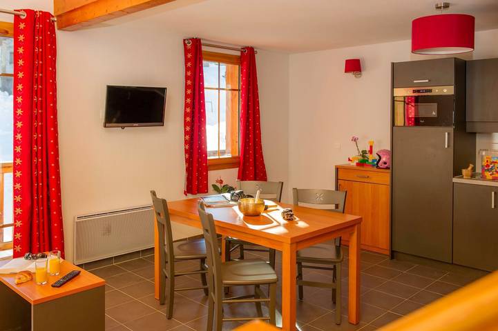 Appartement de vacances pour 8 personnes, avec Piscine et Sauna à Saint-Colomban-des-Villards