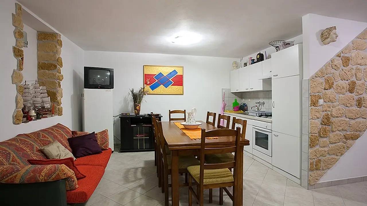 Ganze Ferienwohnung, Ferienwohnung für 7 Personen (73 m²) in Poljana in Poljana, Insel Ugljan