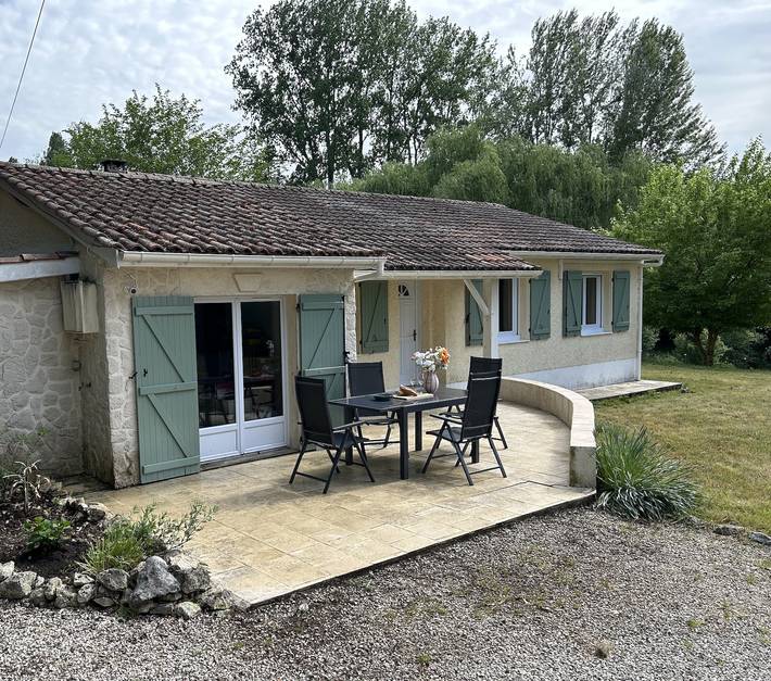 Casa de vacaciones 'Tournesol' con piscina privada, wifi y aire acondicionado in Tournon-d'Agenais, Quercy
