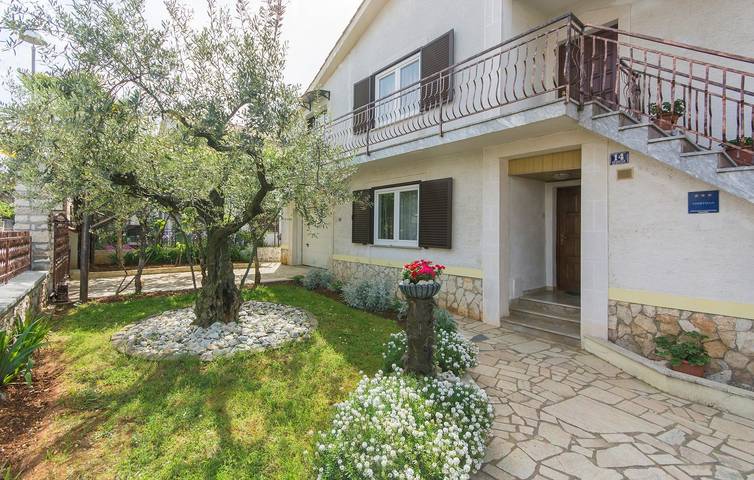 Gîte pour 4 personnes, avec balcon/terrasse à Poreč - 2
