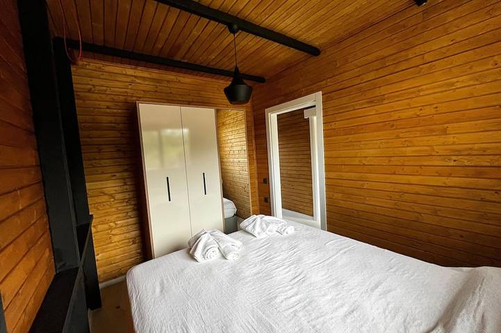 Cozy 4-bedroom bungalow in serene Antalya with Ac in Antalya, Provinz Antalya
