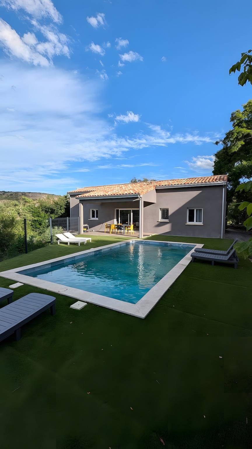 Villa « Des Rives Et Chevaux 07 » avec piscine privée, Wi-Fi et climatisation in Montréal (Rhône-Alpes), Ardèche