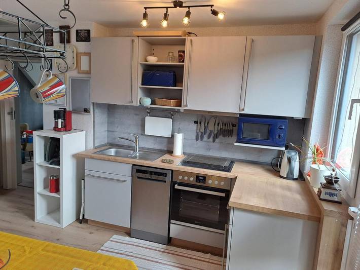 Hel lejlighed, Apartment 'Fewo-basche' with Balcony and Wi-Fi in Barsinghausen, Region Hannover