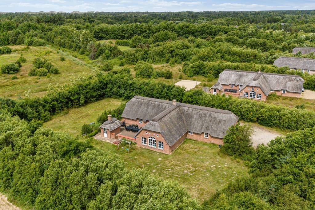 Luxury vacation home with pool, spa and sauna in Ulfborg, Région de Holstebro