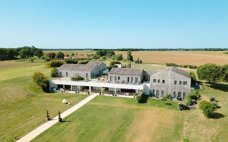 Cottage pour 2 personnes, avec jacuzzi ainsi que sauna et jardin à Saint-Sulpice-le-Verdon