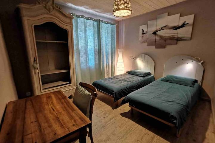 Location de vacances pour 6 personnes, avec balcon et jardin à Saint-Maurice-d'Ibie - 3