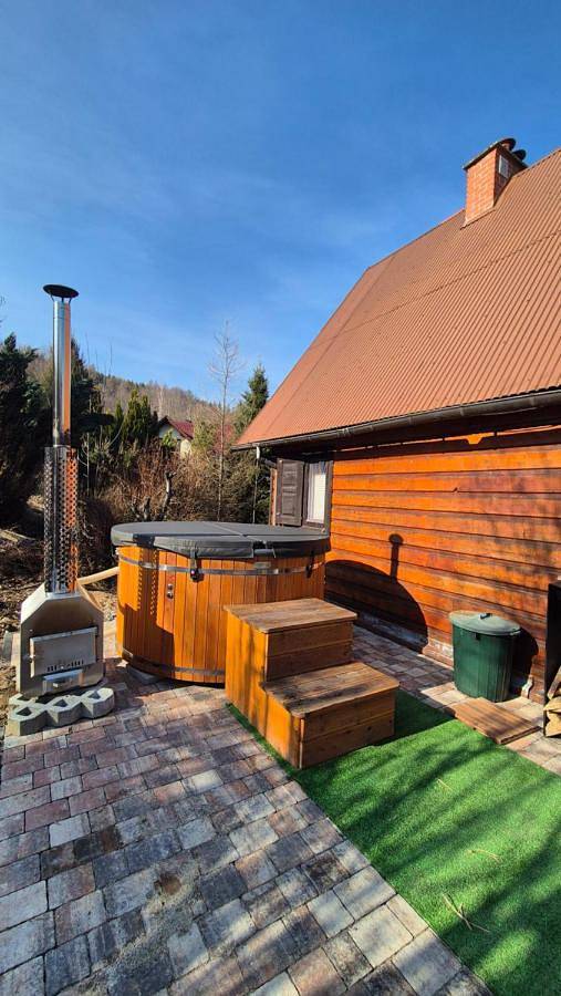 Gîte pour 6 personnes, avec Balcon et Jacuzzi ainsi que Terrasse et Jardin à Stryszawa - 2