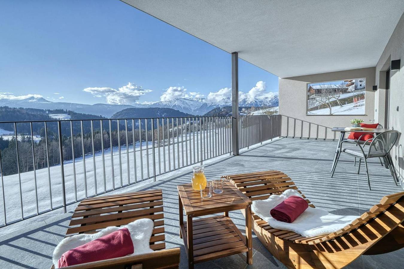 Ganze Wohnung, Apartment 'Hinterrainer - Lodge Nidum' mit Bergblick, Gemeinschaftsgarten und Wlan in Hafling, Sarntaler Alpen