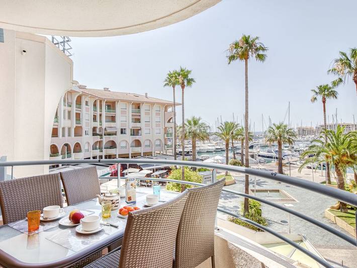 Gîte pour 4 personnes, avec terrasse à Fréjus - 2