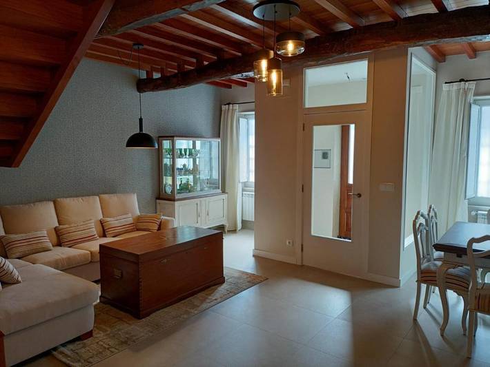 Location de vacances pour 6 personnes, avec terrasse et vue à Saint-Jacques-de-Compostelle - 2