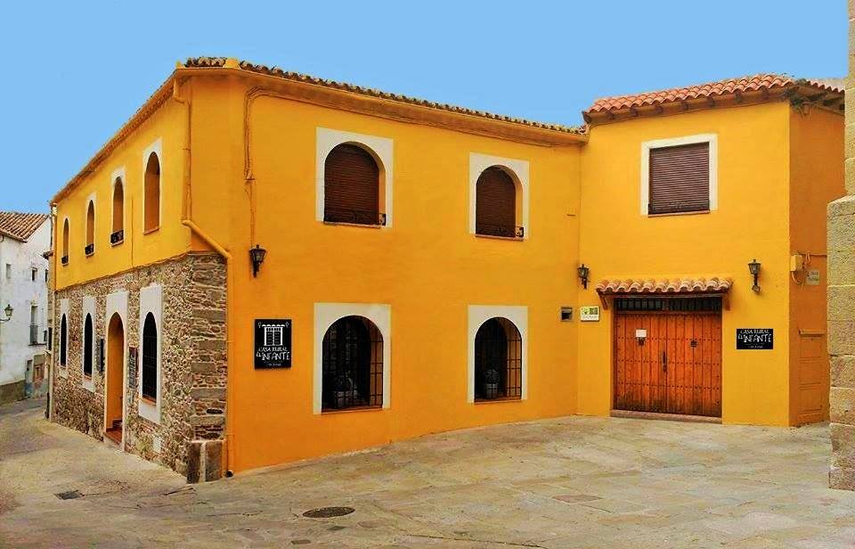 Casa Rural El Infante in Oropesa, Provincia de Toledo