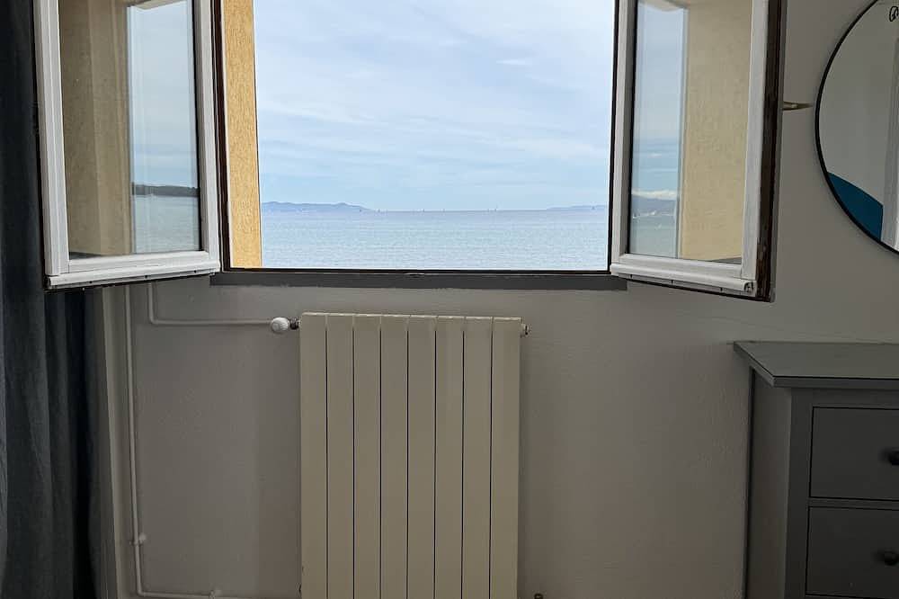 Ganze Wohnung, T2 -Apartment-Apartment-Ensuite mit Dusche-Meerblick in La Capte, Hyeres