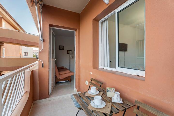 Ganze Wohnung, Ferienwohnung 'La Gomera' mit Meerblick, Gemeinschaftspool und Wlan in Playa La Charcada (Güímar), Güímar