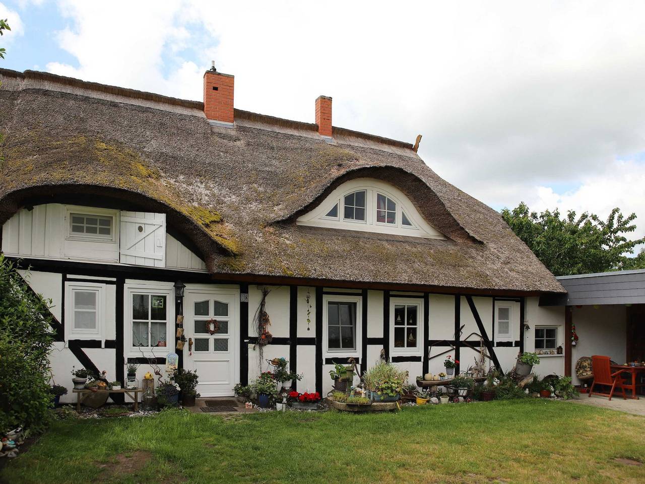 Ganze Ferienwohnung, Urlaub im historischen Bauernhaus in Neuendorf-Heide, Saal