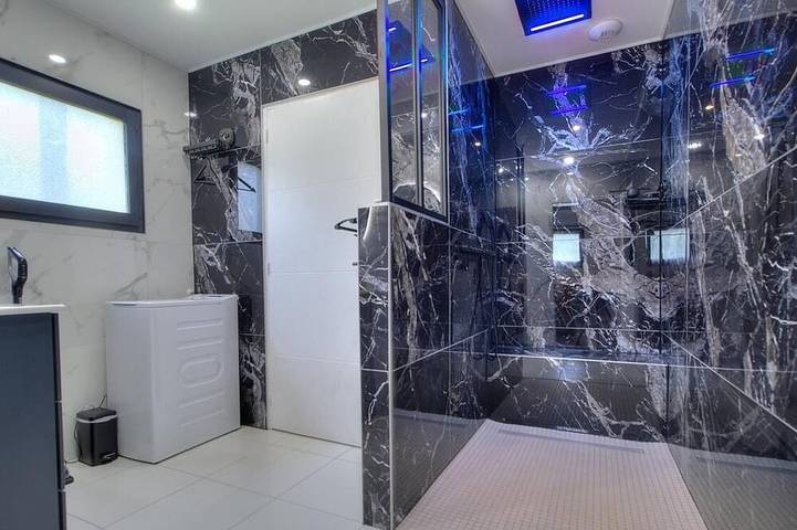 Location de vacances pour 3 personnes, avec Jardin à Matafelon-Granges - 4