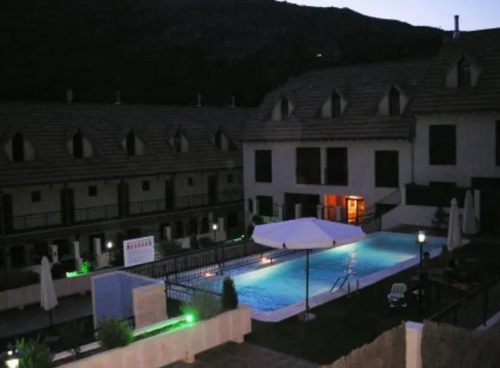 Casa de vacaciones para 4 personas, con piscina además de vistas y balcón, Se admiten mascotas - 1