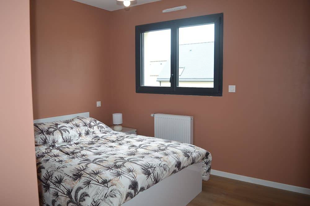 Maison contemporaine à Vildé guingalan à 5 km de Dinan P M R de 2 à 10 personnes in Vildé-Guingalan, Région de Dinan