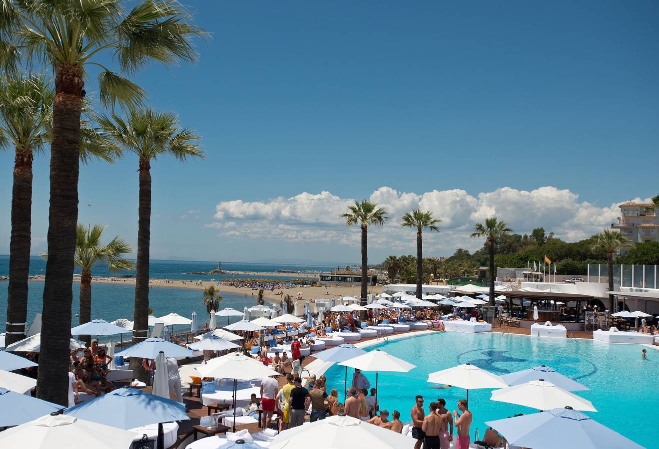 Geheel appartement, Beachside Puerto Banus Stunning Apartment 212 in Medina Gardens, Marbella
