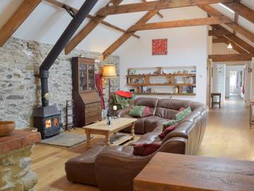 Glamping for 6 People in Pembrokeshire, South-Wales, Photo 2