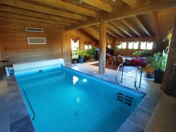 Gîte pour 7 personnes, avec piscine et terrasse à Rochejean