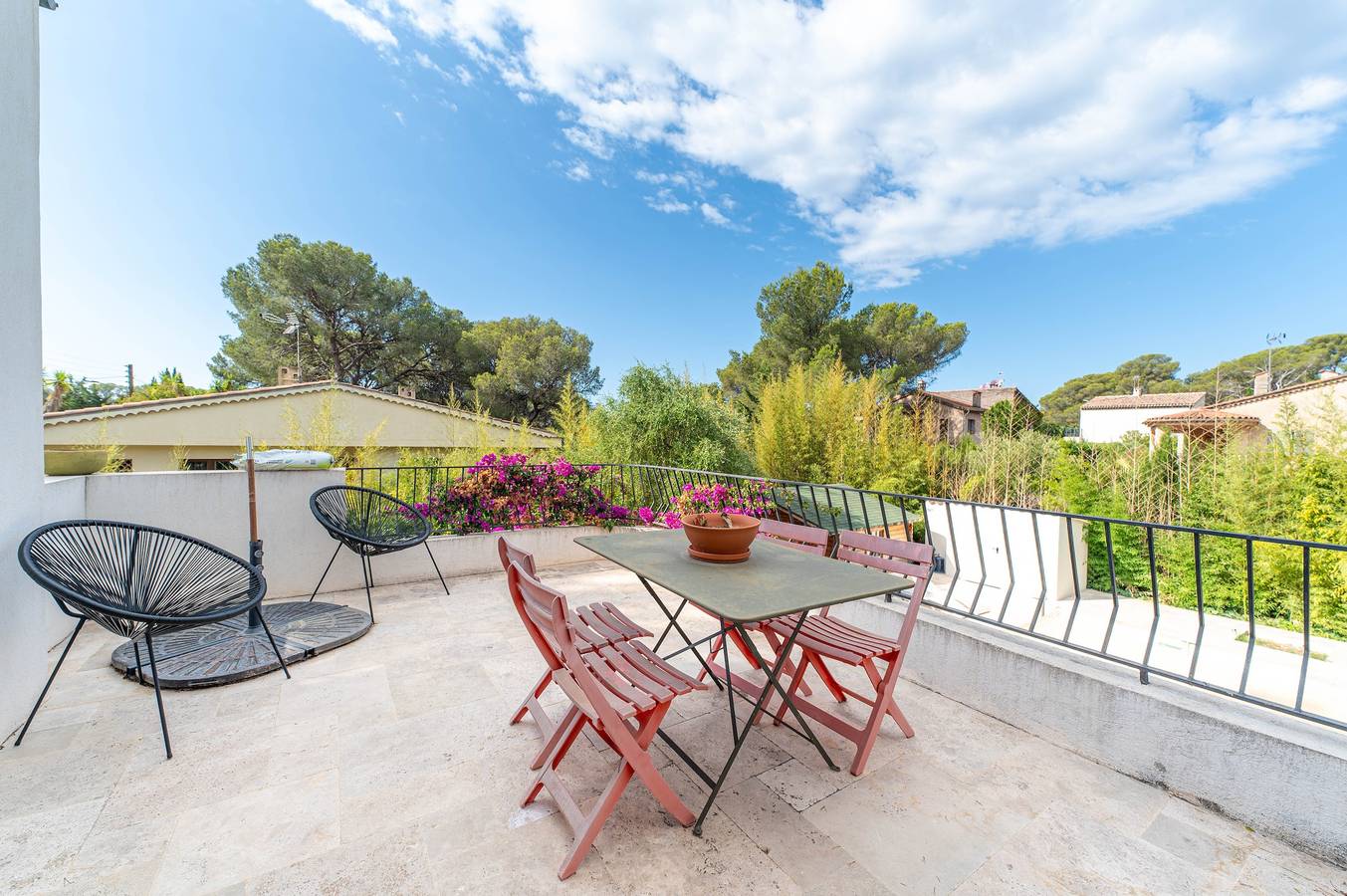 Villa Piscine Privée Boulouris Plage à Pied in Boulouris, Saint-Raphaël