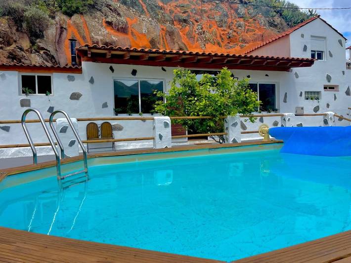 Apartamento para 14 personas, con terraza además de piscina y vistas en Valleseco