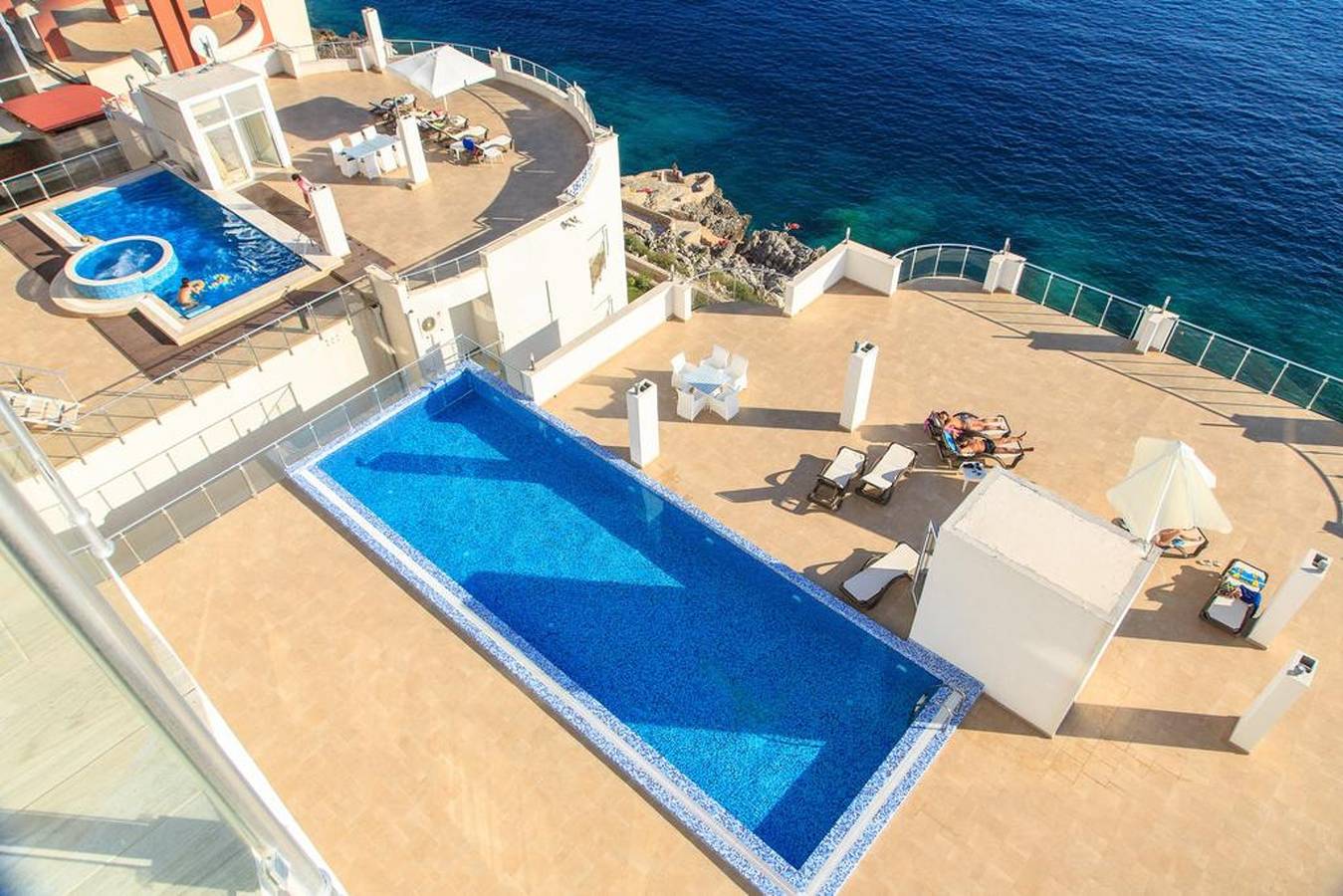 Ganze Wohnung, Moderne Wohnung mit Meerblick in Dobra Voda, 95 m², Pool in Dobra Voda, Montenegro