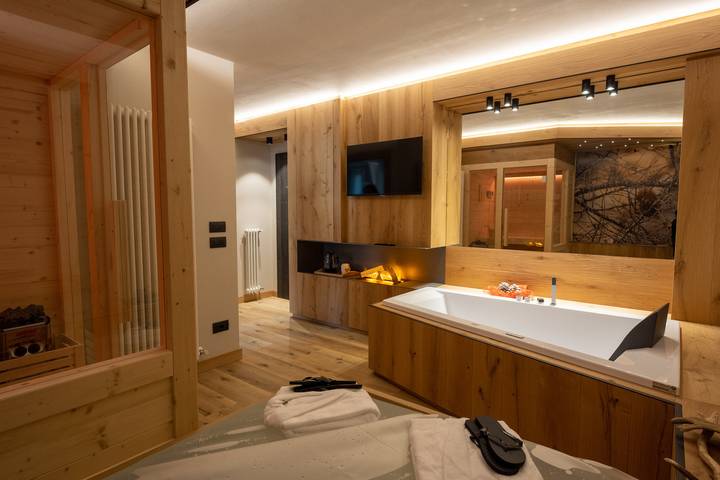 Ganze Ferienwohnung, Teverone Suites - Zimmer Scoiattolo in Chies d'Alpago, Südliche Karnische Alpen