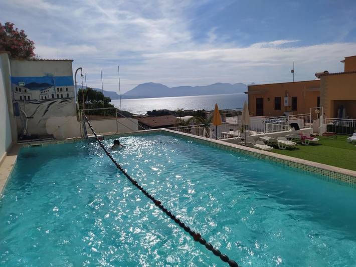 Appartement de vacances pour 5 personnes, avec jardin et piscine