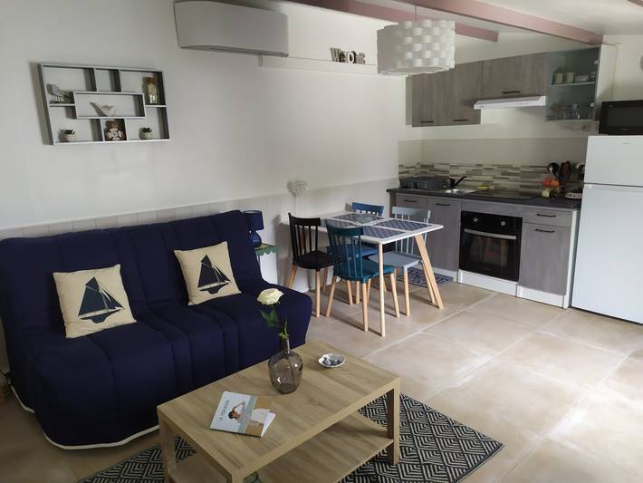 Gîte pour 3 personnes, avec terrasse et jardin