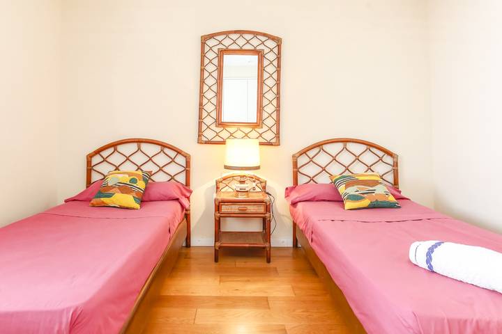 Nur 10 Minuten von Sitges entfernt, Haus mit privatem Garten und Pool- in Sant Pere de Ribes, Garraf
