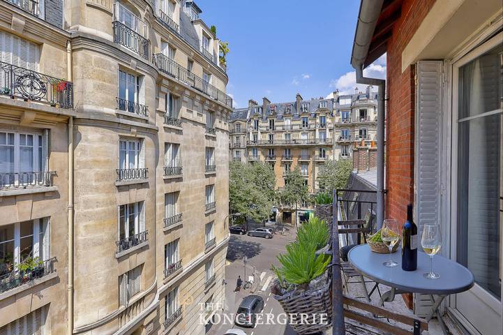 Appartement entier, Appartement de vacances pour 5 personnes in Tour Eiffel, Paris