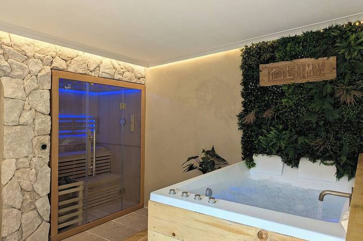 Gîte pour 2 personnes, avec jacuzzi et sauna, animaux acceptés à Planguenoual